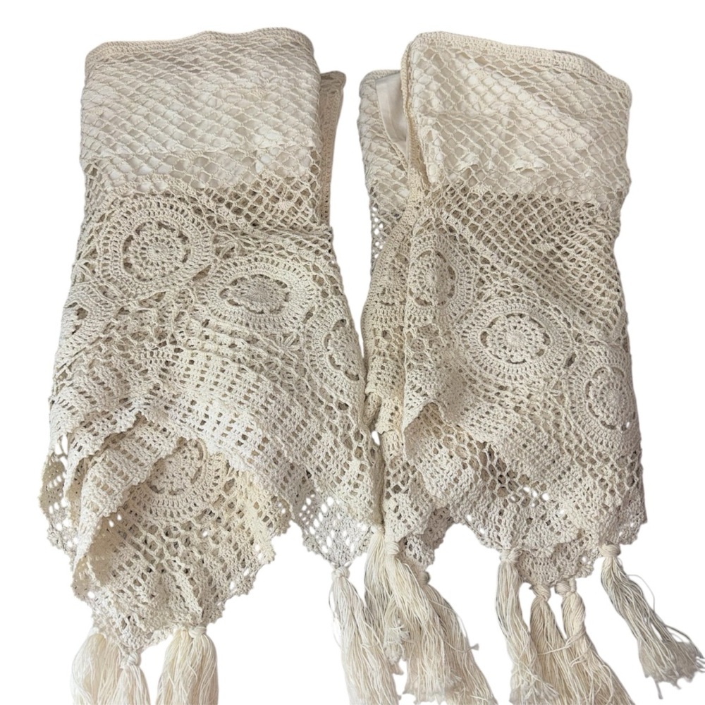 Vintage Set Of 2 Crochet Window Valance Beige Tassel Farmhouse Cottage 75" x 20"